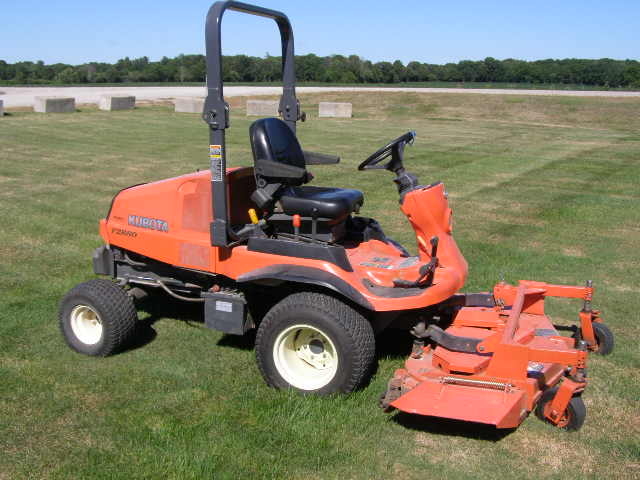 KUBOTA F2880, tłoki i pierścienie silnika